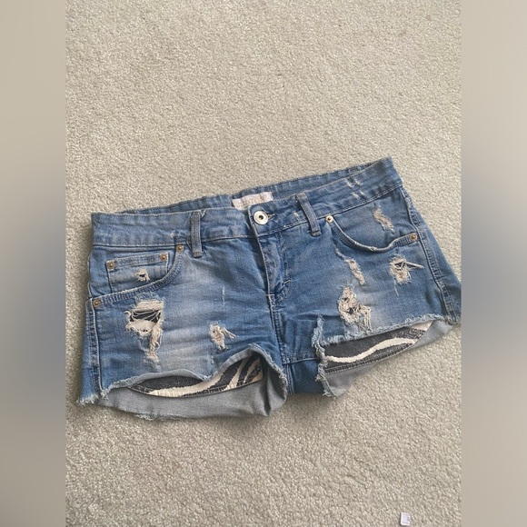 JUSTOR made in Italy jeans shorts size S - Picture 1 of 4